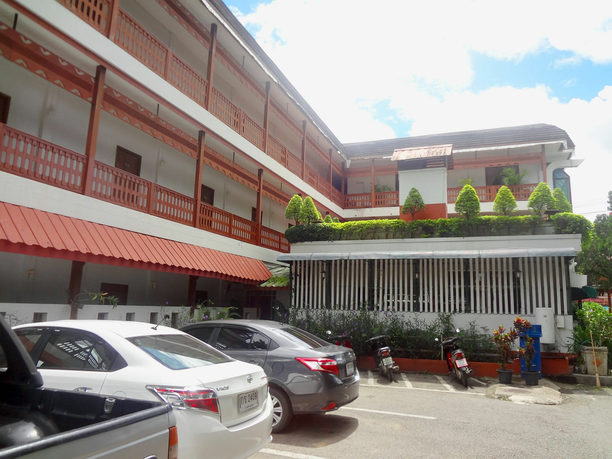Baiyoke Chalet Hotel Мэхонгсон Экстерьер фото